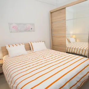 https://helexpo-apartment-thessaloniki-centre.hotels-of-thessaloniki.com